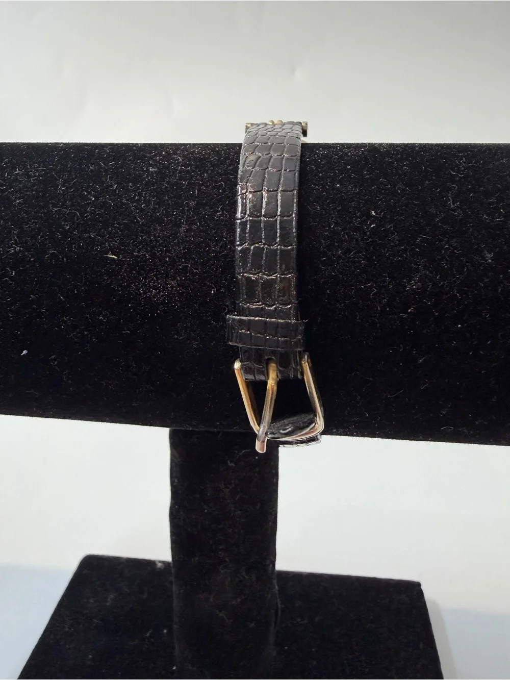 Gucci Bezel Watch Gold Tone For Parts Repair France Leather Wristband Bracelet